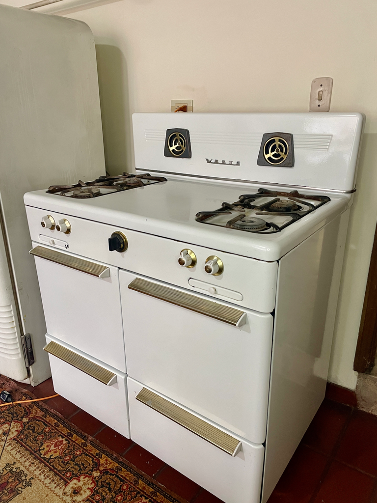 Estufa a gas vintage marca Vesta
