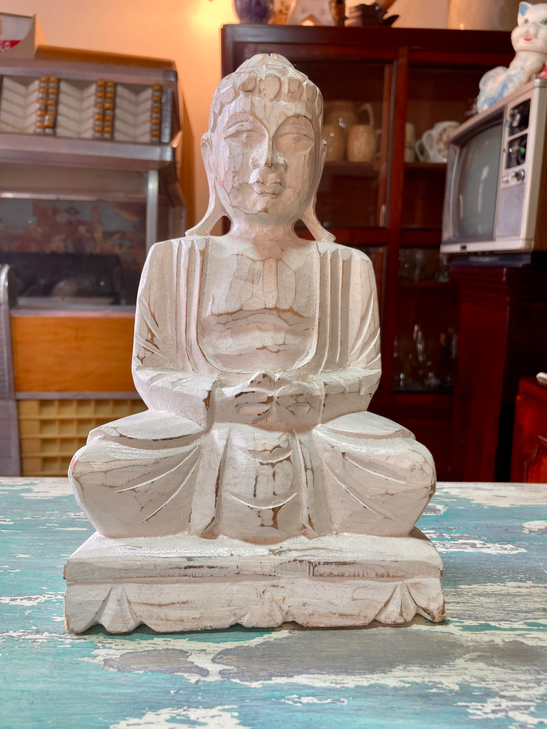 Talla en madera figura buda