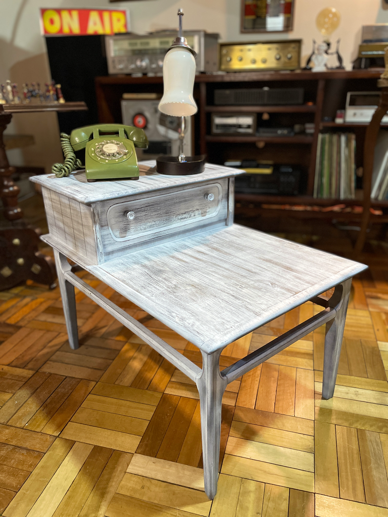 Mesa auxiliar o de teléfono mid Century