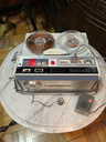 Grabador de cinta y radio AM marca Crowncorder