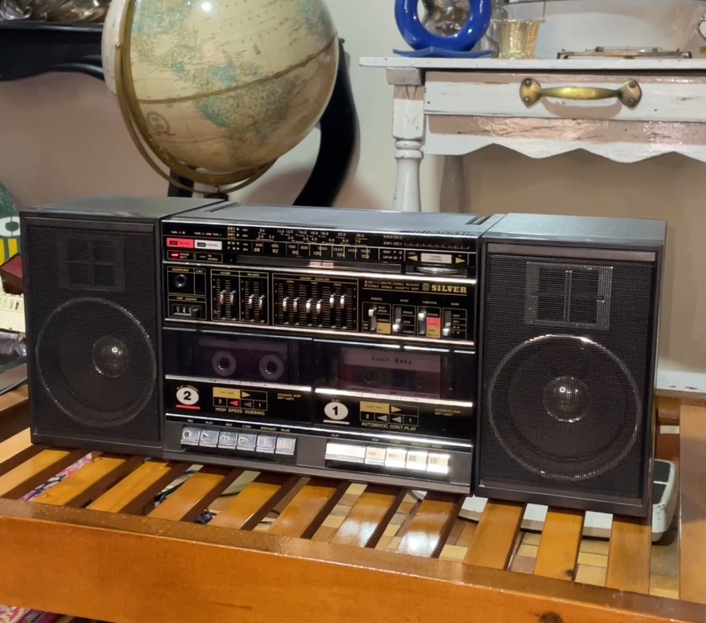 Grabadora marca Silver modelo SR 2040