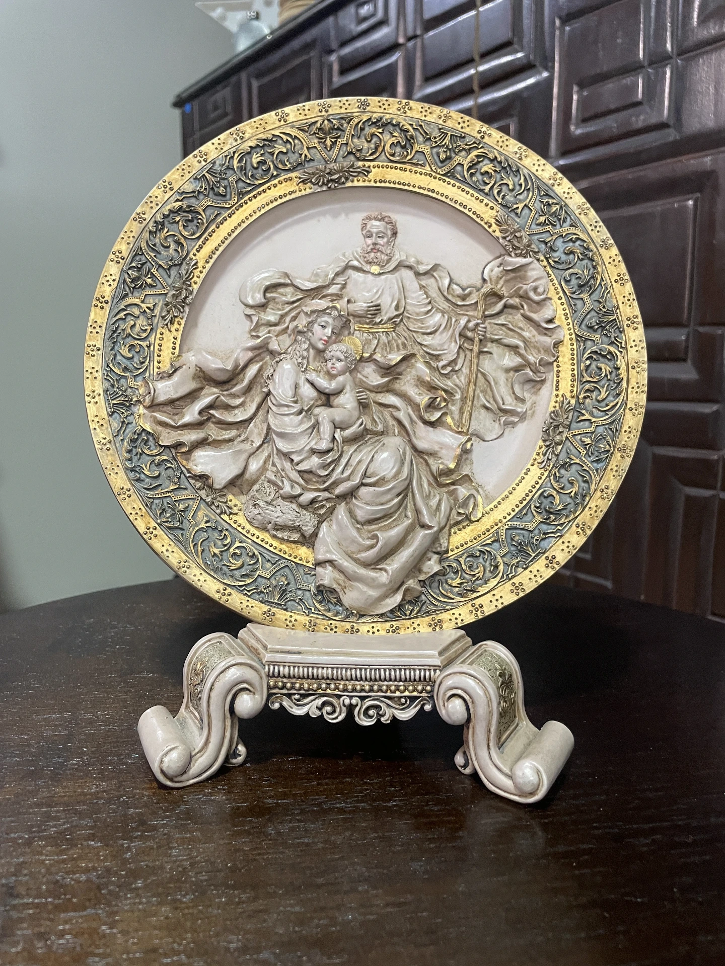 Plato de la Natividad Renacentista, resina