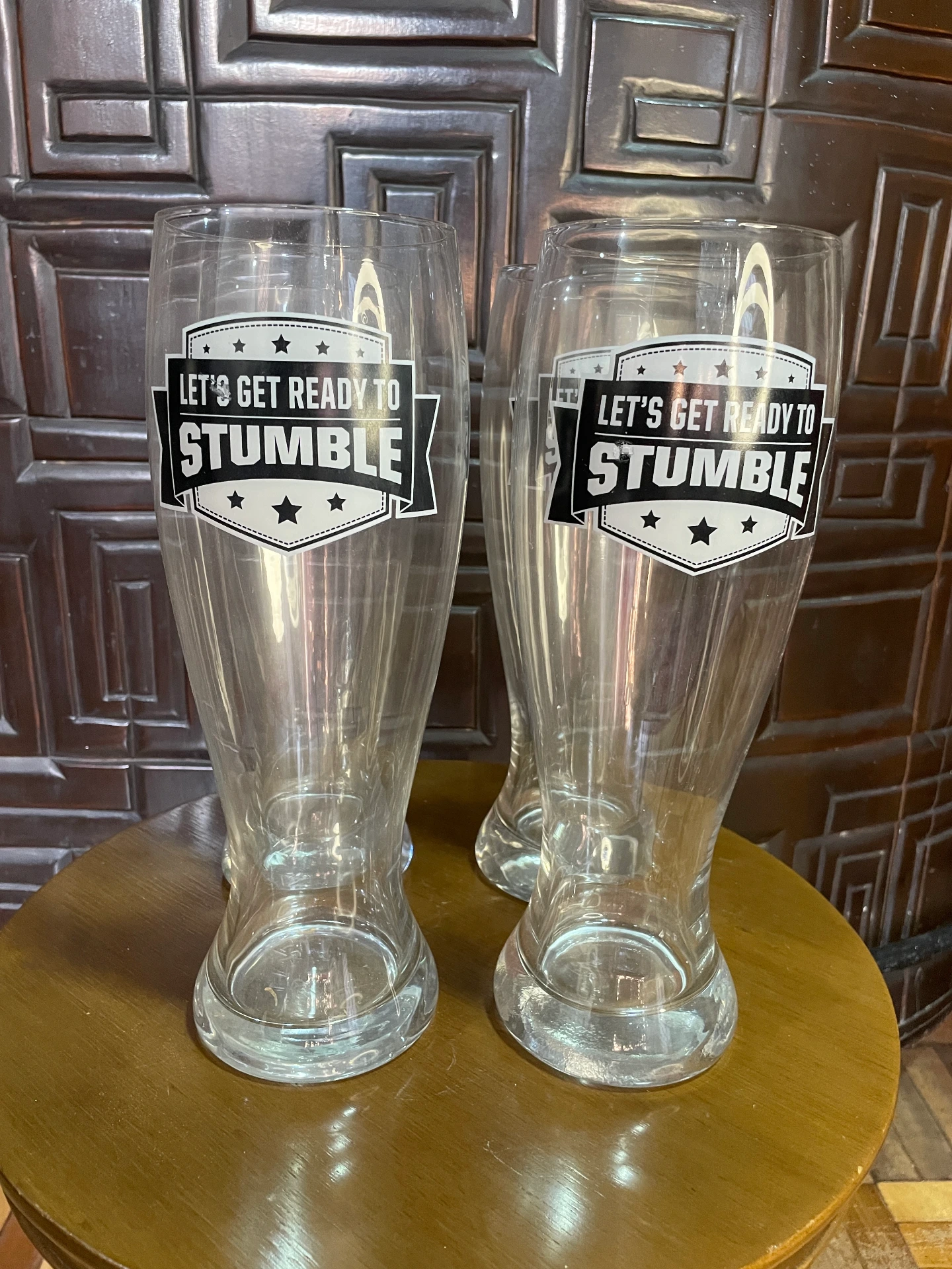 EN SUBASTA Juego de 4 vasos gigantes de cerveza stumble