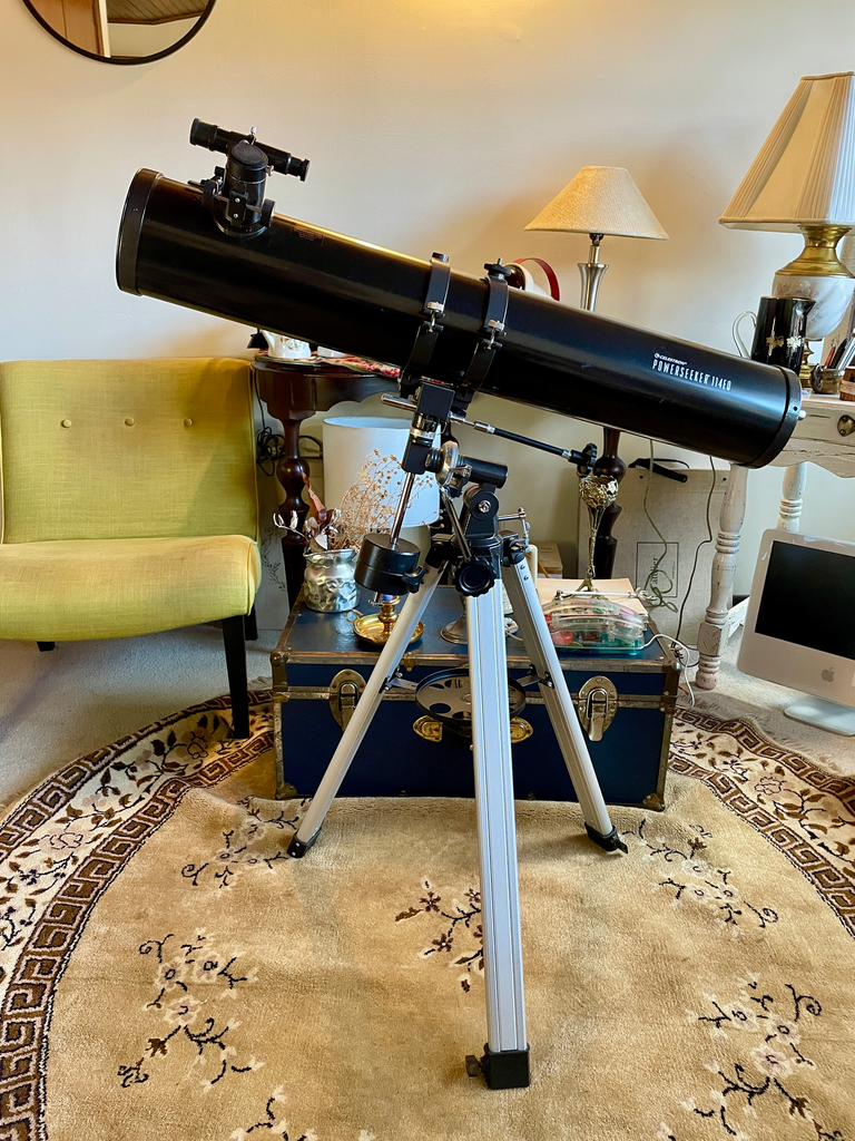 Telescopio reflector newtoniano Celestron Powerseeker 114EQ