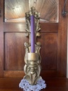 Candelabro de pared en madera con acabado