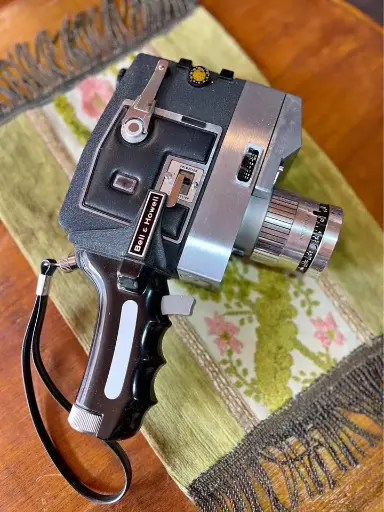 [TES-A-00000000301] z Filmadora Cámara de video Bell & Howell