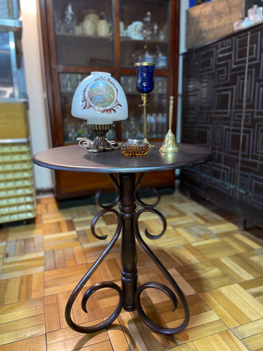 [TES-A-00000000342] Mesa auxiliar thonet