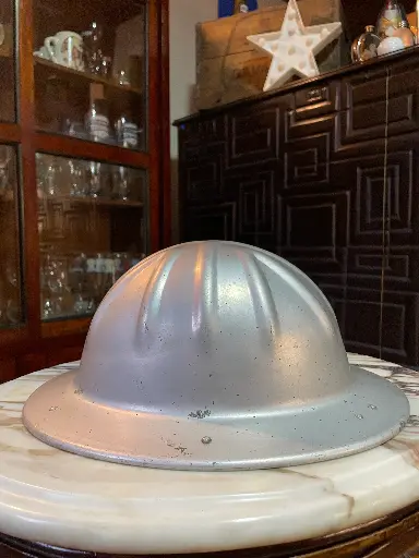 [TES-A-00000000475] Casco de minero metálico plateado