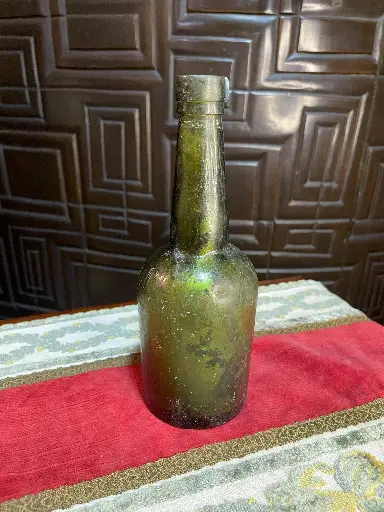 Botella antigua de whisky contramarcada "Patern"