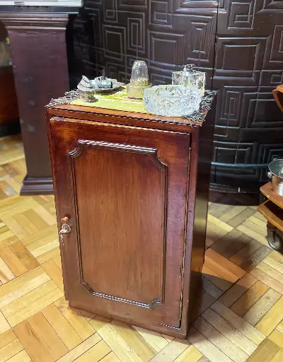 Cajonero o mesa de noche
