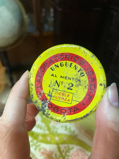 Tarro de unguento Al Mentol No. 2