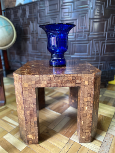 Mesa en madera y chapa de cascara de coco