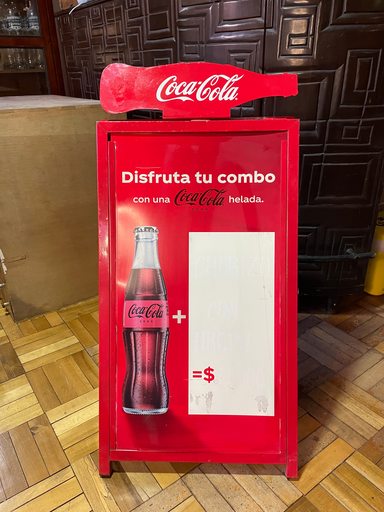 Avisó, letrero o stand publicitario Coca-Cola