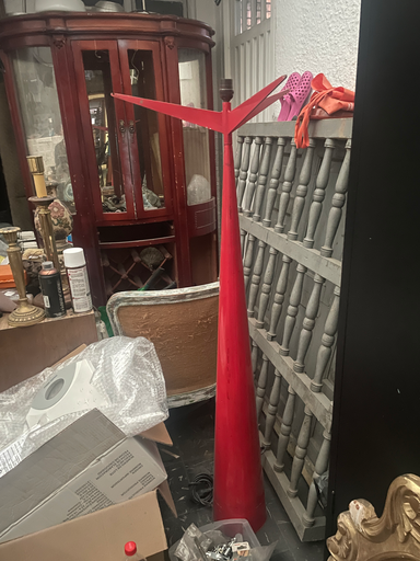 Lámpara de pie roja 3