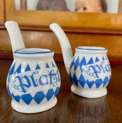 [TES-A-00000000037] Pipas (2) en porcelana alemanas