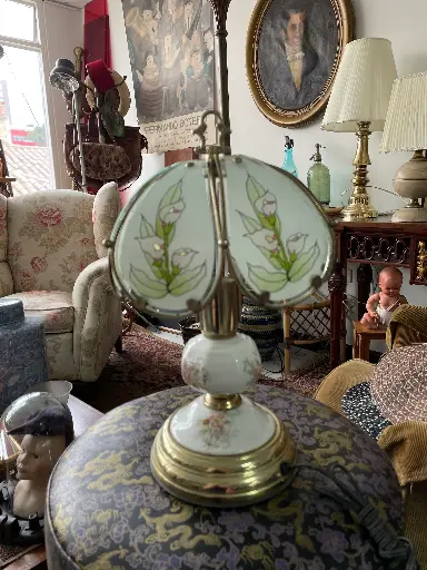 [TES-A-00000000042] Lámpara con caperuza de vidrio latón diseños florales