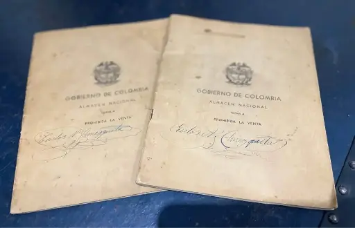 [TES-A-00000000071] Cuadernos gobierno de Colombia