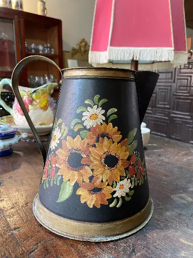 [TES-A-00000000129] Jarrón negro con flores