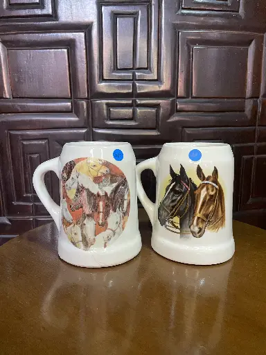 [TES-A-00000000133] Juego o pareja de vasos de cerveza alusivos a caballo