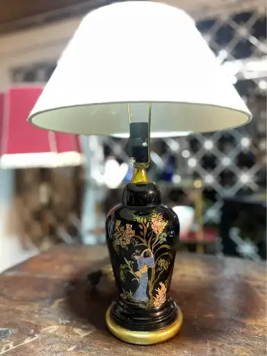 [TES-A-00000000159] Lámpara en madera color predominante negro diseño japonés